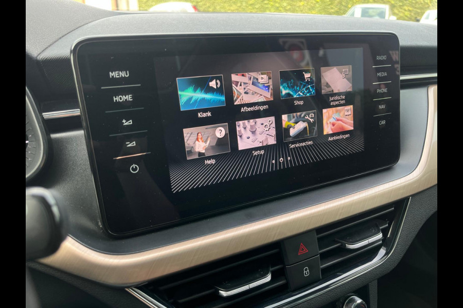 Škoda Kamiq 1.0 TSI Business, Automaat, Cruise, CarPlay, Pano, Camera, Virtual Cockpit, Trekhaak