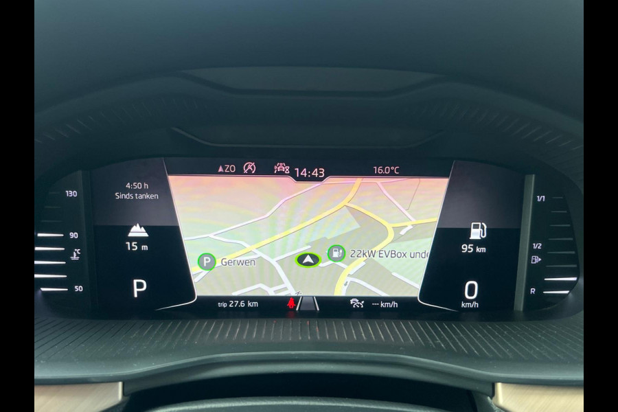 Škoda Kamiq 1.0 TSI Business, Automaat, Cruise, CarPlay, Pano, Camera, Virtual Cockpit, Trekhaak