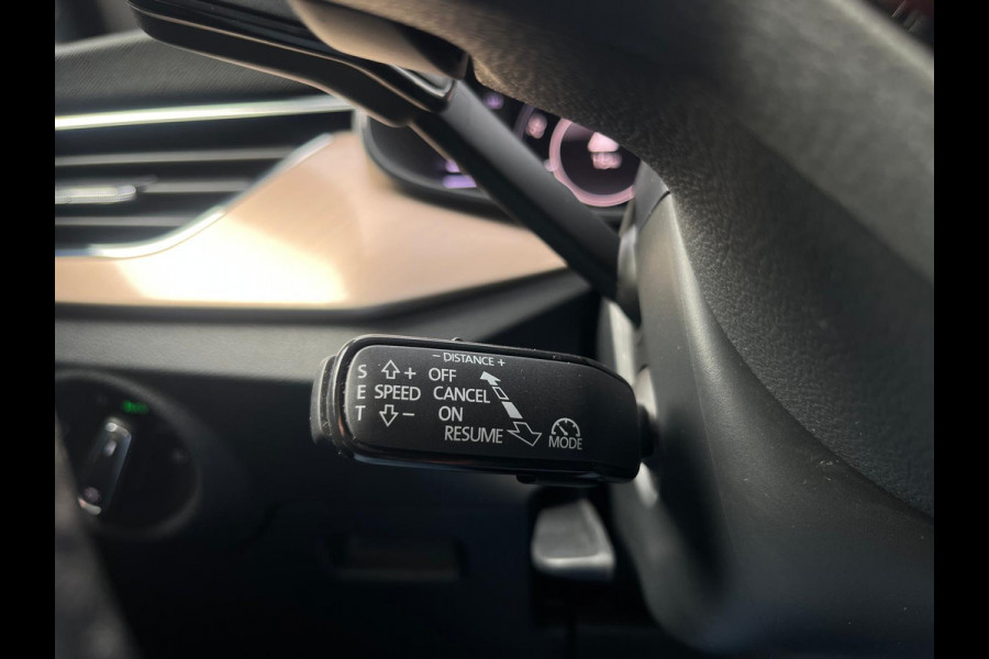 Škoda Kamiq 1.0 TSI Business, Automaat, Cruise, CarPlay, Pano, Camera, Virtual Cockpit, Trekhaak
