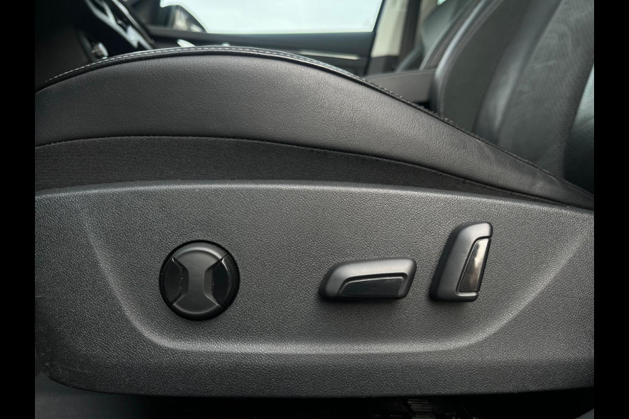 Škoda Kamiq 1.0 TSI Business, Automaat, Cruise, CarPlay, Pano, Camera, Virtual Cockpit, Trekhaak