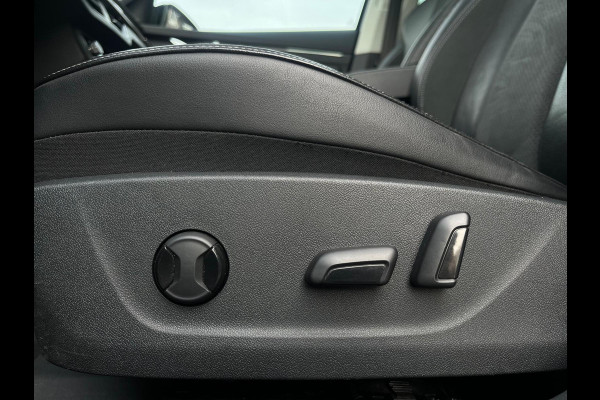 Škoda Kamiq 1.0 TSI Business, Automaat, Cruise, CarPlay, Pano, Camera, Virtual Cockpit, Trekhaak