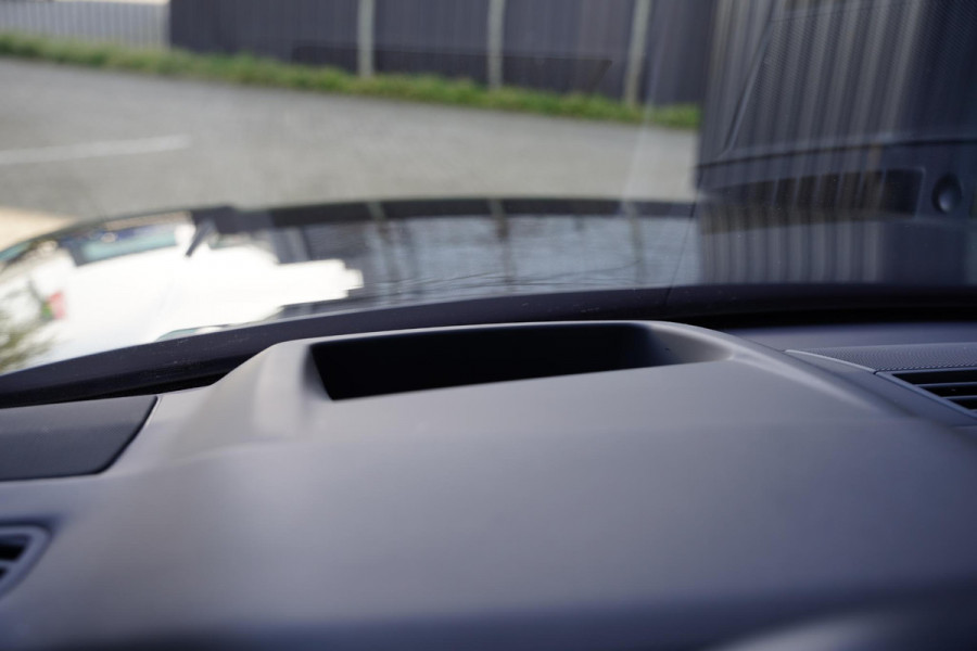 Land Rover Range Rover P510 E First Edition / Panoramadak / Elek. Trekhaak