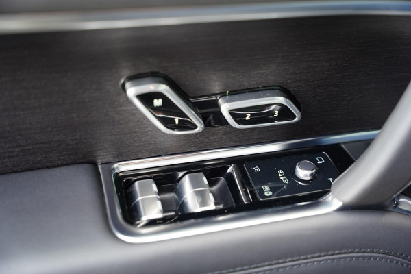 Land Rover Range Rover D350 Autobiography 23 Inch / Elekt. Trekhaak / Massage