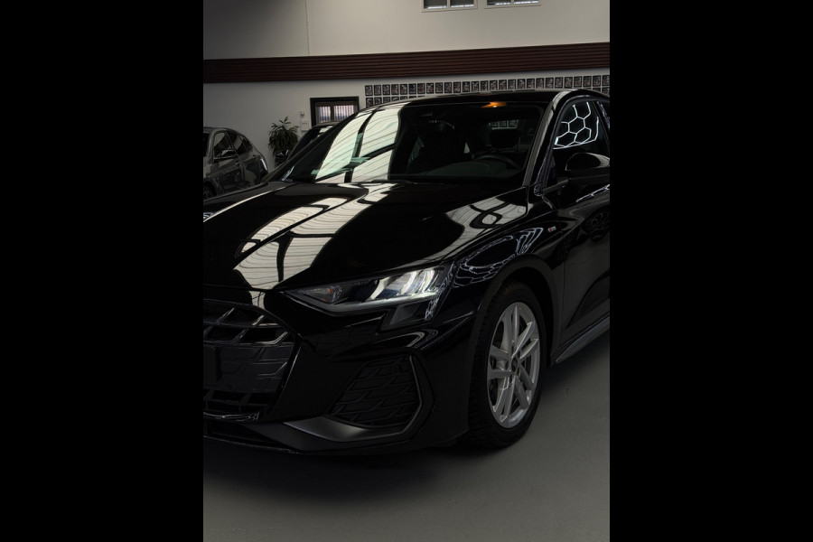 Audi A3 Limousine 35 TFSI Edition 150 PK Facelift