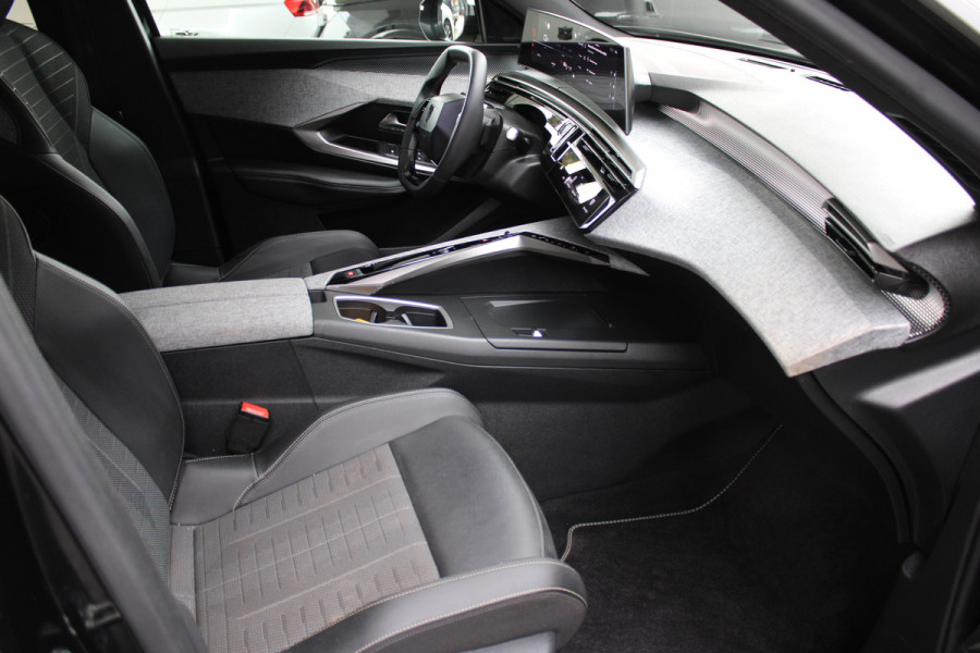 Peugeot 5008 1.2 Hybrid 145 GT | 7P | Trekhaak | Navigatie | Led