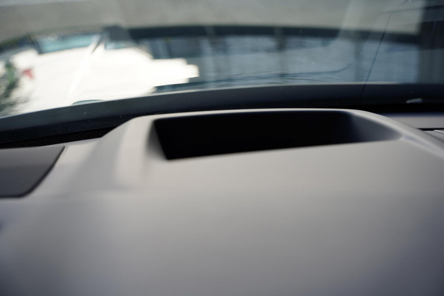 Land Rover Range Rover P 615 SV / Two-Tone Interieur / NL-Auto / BTW