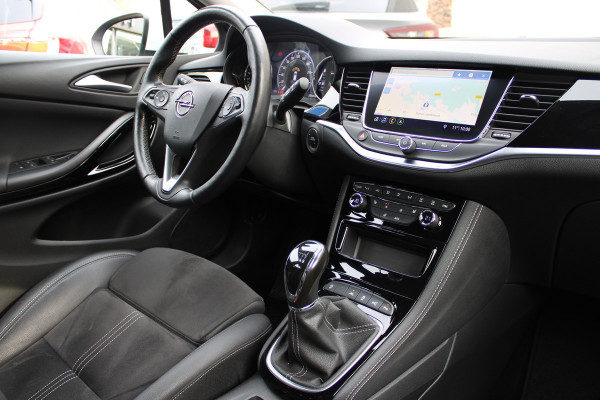 Opel Astra Sports Tourer 1.2 Elegance | Trekhaak | BLIS | Camera | Navigatie | Winterpack