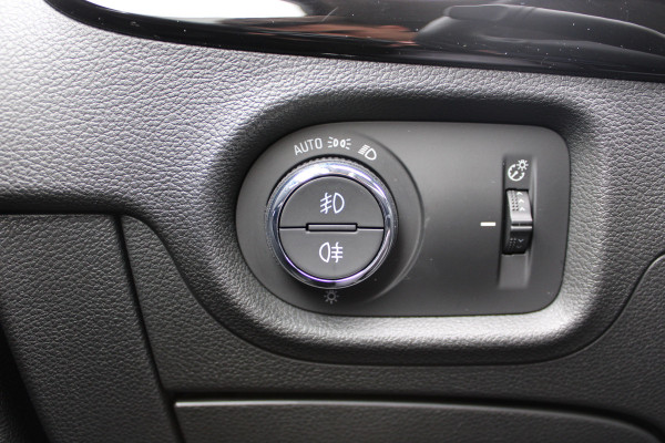 Opel Astra Sports Tourer 1.2 Elegance | Trekhaak | BLIS | Camera | Navigatie | Winterpack