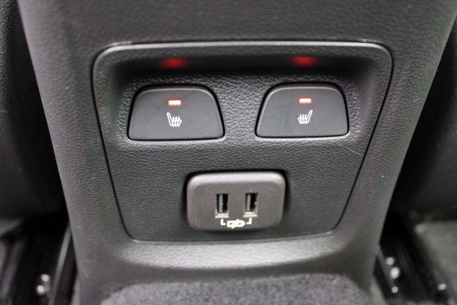 Opel Astra Sports Tourer 1.2 Elegance | Trekhaak | BLIS | Camera | Navigatie | Winterpack