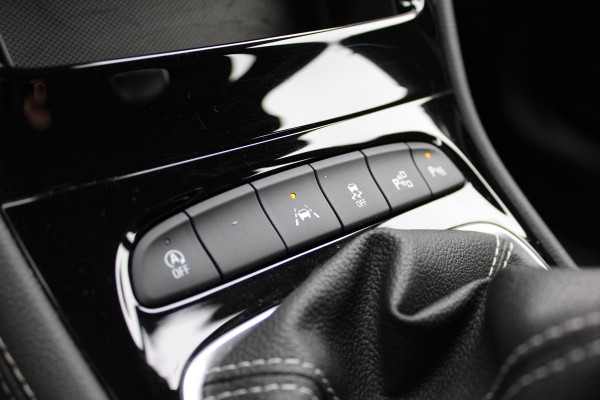 Opel Astra Sports Tourer 1.2 Elegance | Trekhaak | BLIS | Camera | Navigatie | Winterpack