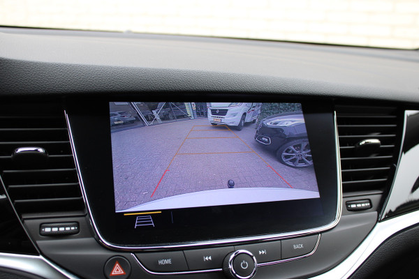 Opel Astra Sports Tourer 1.2 Elegance | Trekhaak | BLIS | Camera | Navigatie | Winterpack