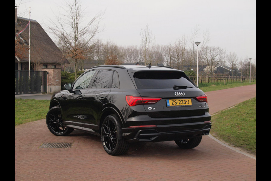 Audi Q3 35 TFSI S Line | Black Optic | Virtual Cockpit | Apple Carplay | NL-Auto | Automaat | 20 inch |