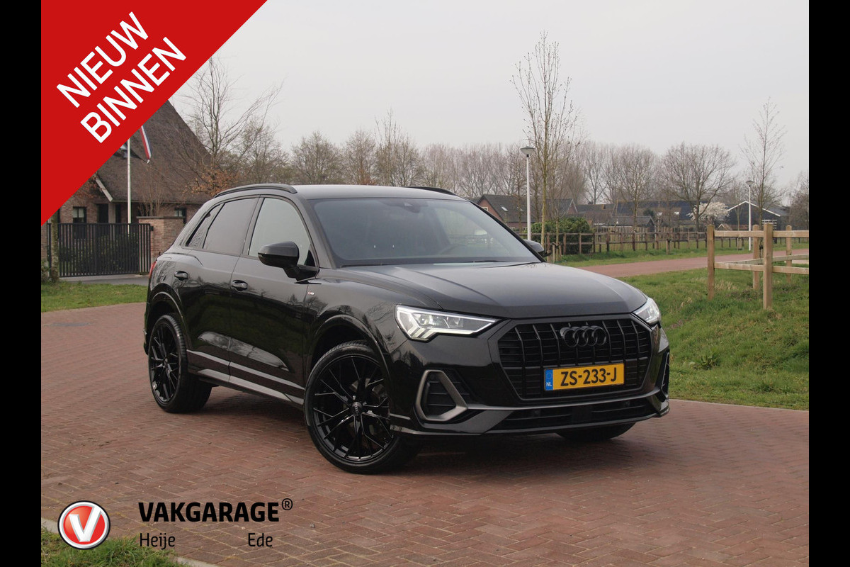 Audi Q3 35 TFSI S Line | Black Optic | Virtual Cockpit | Apple Carplay | NL-Auto | Automaat | 20 inch |