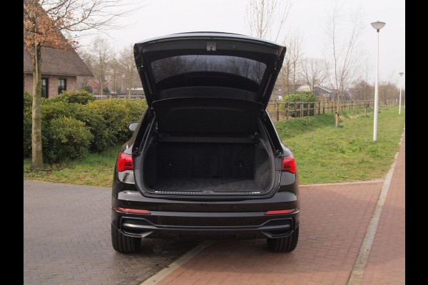 Audi Q3 35 TFSI S Line | Black Optic | Virtual Cockpit | Apple Carplay | NL-Auto | Automaat | 20 inch |