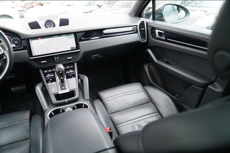 Porsche Cayenne Coupé 3.0 E-Hybrid | Panorama | Bose Sound System | Memory | Luchtvering | Porsche Active Safe | NAP | Dealer onde