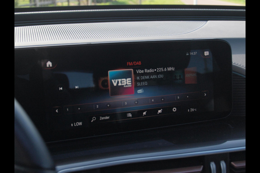 Mercedes-Benz EQC 400 4MATIC Business Solution AMG 80 kWh | SOH 94% | Panoramadak | Buremester | Head-Up Display | 360 Camera |