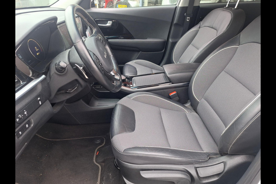 Kia e-Niro Edition 64 kWh | SOH: nnb | Climate | Camera | Navi | Leder Stof |