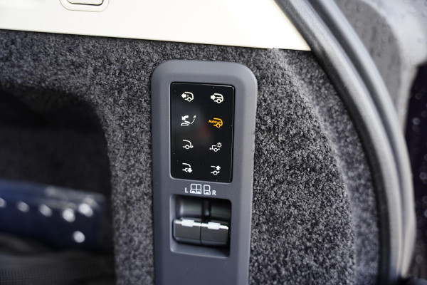 Land Rover Range Rover P550 E Autobiography Perlino Leder / Meridian Signature / Elekt. Trekhaak