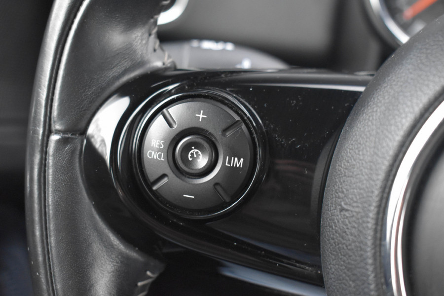 MINI Countryman 1.5 Cooper Chili | Trekhaak | Keyless | Navi | Clima | NL Auto