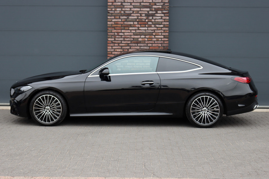Mercedes-Benz CLE Coupé 200 AMG Line | Distronic Pro | Panoramadak | Memory | Burmester | Verwarmd Stuurwiel | Digital Light | Keyless Go | Camera | Stoelverwarming |