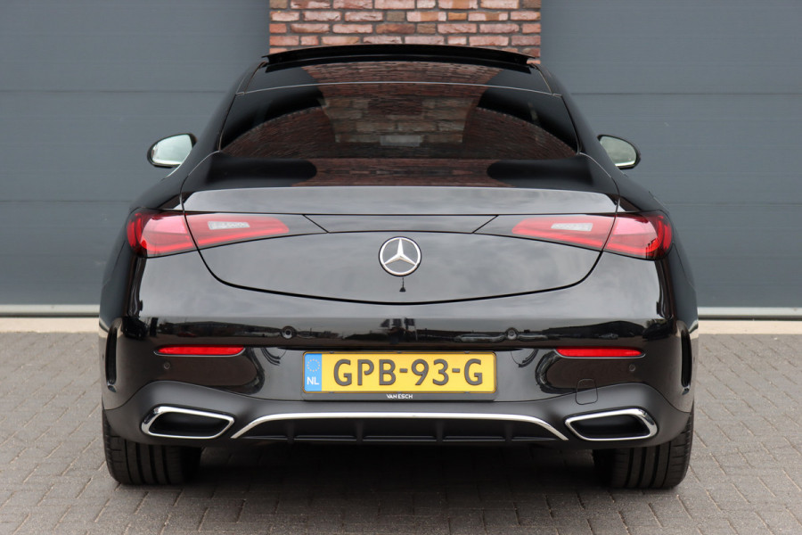 Mercedes-Benz CLE Coupé 200 AMG Line | Distronic Pro | Panoramadak | Memory | Burmester | Verwarmd Stuurwiel | Digital Light | Keyless Go | Camera | Stoelverwarming |