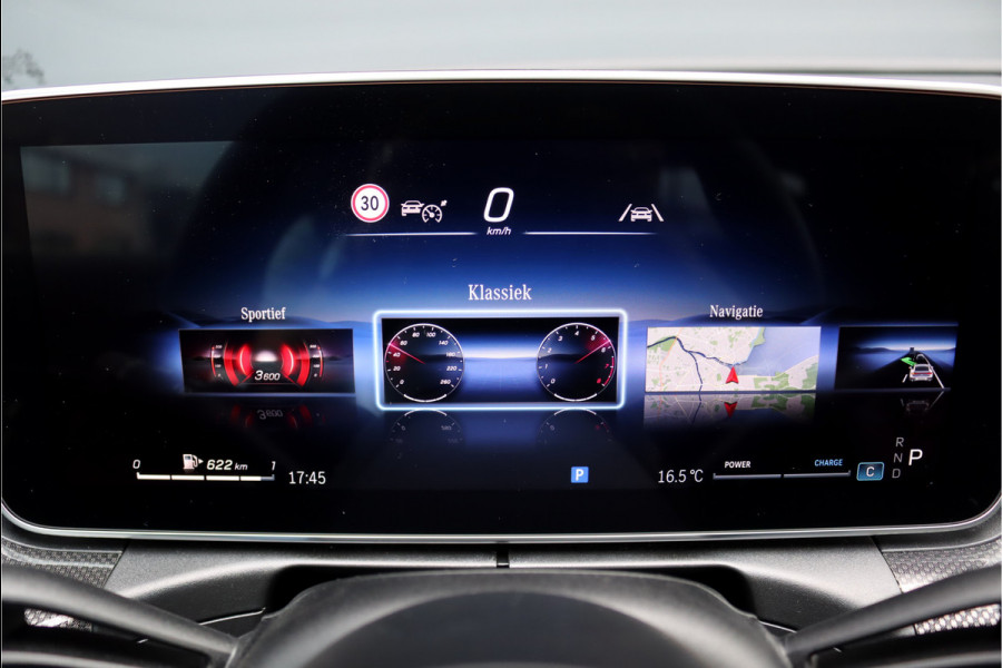 Mercedes-Benz CLE Coupé 200 AMG Line | Distronic Pro | Panoramadak | Memory | Burmester | Verwarmd Stuurwiel | Digital Light | Keyless Go | Camera | Stoelverwarming |