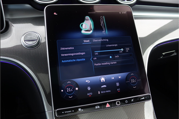 Mercedes-Benz CLE Coupé 200 AMG Line | Distronic Pro | Panoramadak | Memory | Burmester | Verwarmd Stuurwiel | Digital Light | Keyless Go | Camera | Stoelverwarming |