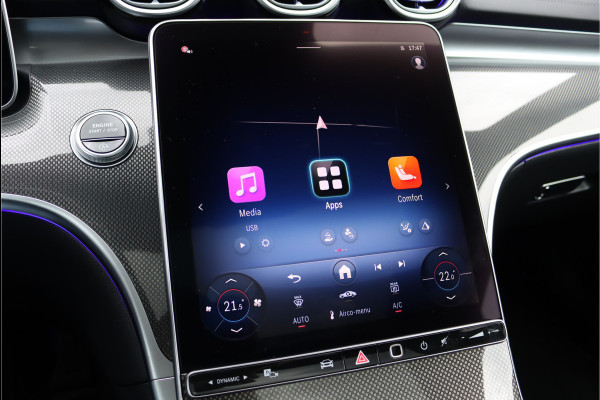 Mercedes-Benz CLE Coupé 200 AMG Line | Distronic Pro | Panoramadak | Memory | Burmester | Verwarmd Stuurwiel | Digital Light | Keyless Go | Camera | Stoelverwarming |