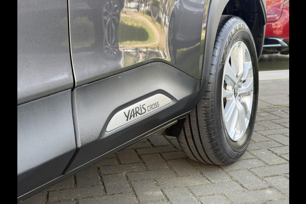Toyota Yaris Cross 1.5 Hybrid Dynamic | Head up display, Elektrische achterklep, Stoel + Stuurverwarming, Smart Connect, Keyless, Startknop, 16 inc