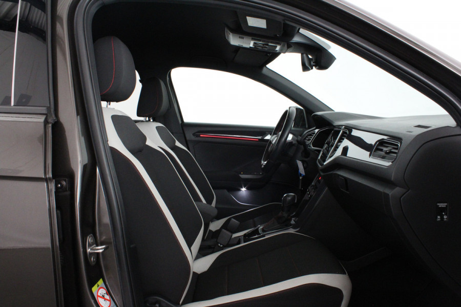 Volkswagen T-Roc 1.5 TSI Sport >150pk/DSG/Black Oak Brown/Camera/ACC/Stoelverwarming
