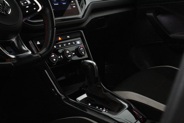 Volkswagen T-Roc 1.5 TSI Sport >150pk/DSG/Black Oak Brown/Camera/ACC/Stoelverwarming