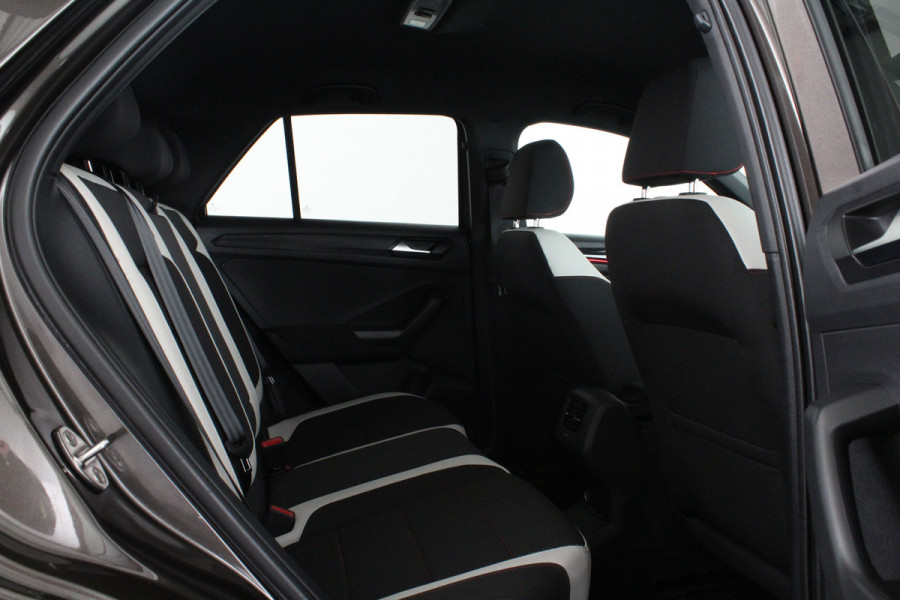 Volkswagen T-Roc 1.5 TSI Sport >150pk/DSG/Black Oak Brown/Camera/ACC/Stoelverwarming