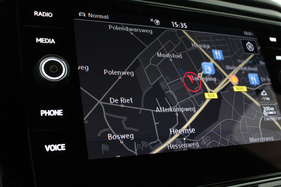 Volkswagen T-Roc 1.5 TSI Sport >150pk/DSG/Black Oak Brown/Camera/ACC/Stoelverwarming