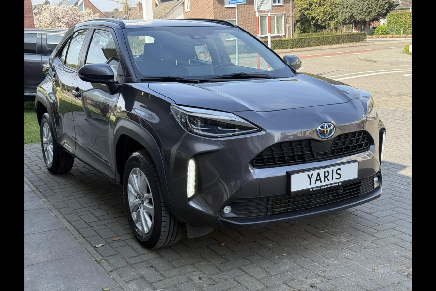 Toyota Yaris Cross 1.5 Hybrid Dynamic | Head up display, Elektrische achterklep, Stoel + Stuurverwarming, Smart Connect, Keyless, Startknop, 16 inc
