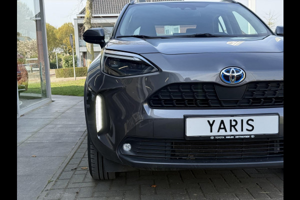 Toyota Yaris Cross 1.5 Hybrid Dynamic | Head up display, Elektrische achterklep, Stoel + Stuurverwarming, Smart Connect, Keyless, Startknop, 16 inc