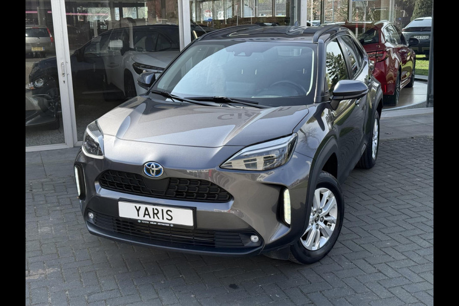 Toyota Yaris Cross 1.5 Hybrid Dynamic | Head up display, Elektrische achterklep, Stoel + Stuurverwarming, Smart Connect, Keyless, Startknop, 16 inc