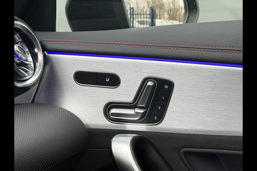 Mercedes-Benz CLA-Klasse 200 AMG Night Pano|Sfeer||Memory|Multibeam