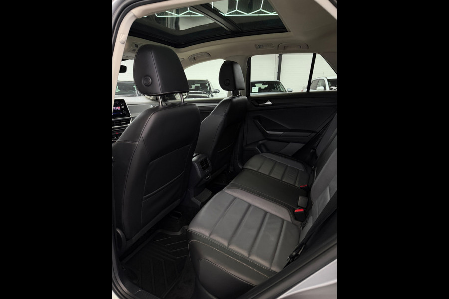 Volkswagen T-Roc 1.5 TSI Style CarPlay Panorama