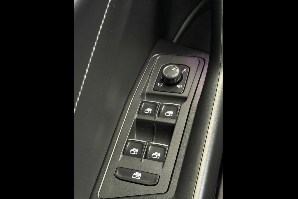 Volkswagen T-Roc 1.5 TSI Style CarPlay Panorama