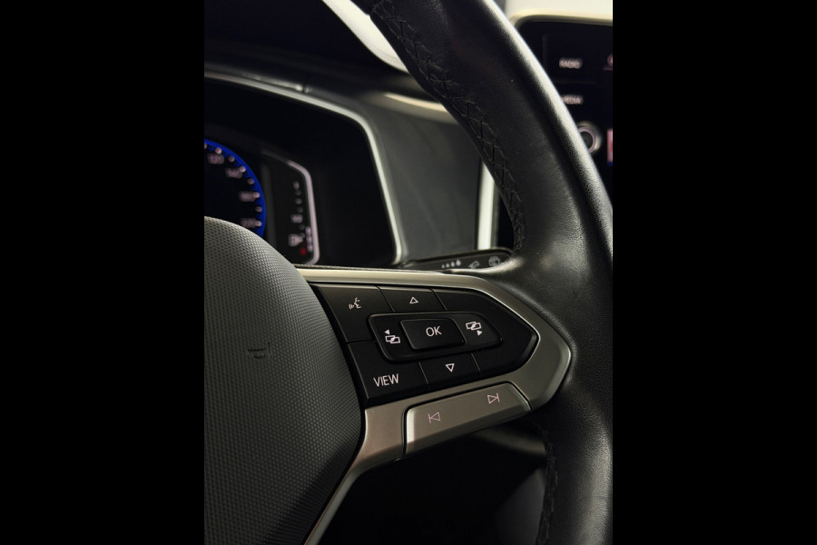 Volkswagen T-Roc 1.5 TSI Style CarPlay Panorama