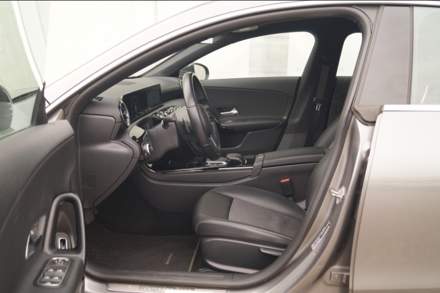 Mercedes-Benz CLA-Klasse Shooting Brake 180 Business Solution -NAVI-ECC-