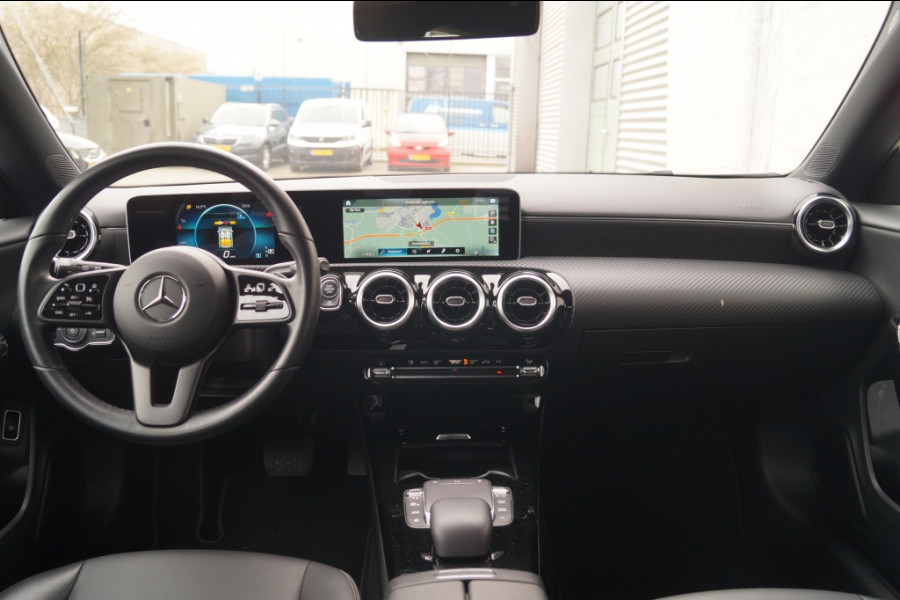 Mercedes-Benz CLA-Klasse Shooting Brake 180 Business Solution -NAVI-ECC-