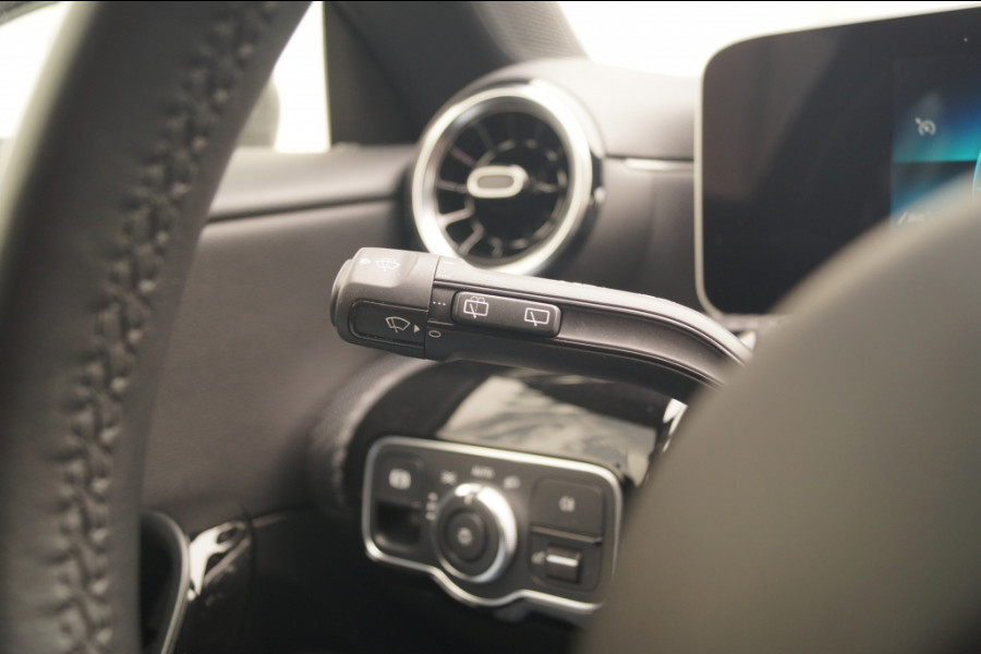 Mercedes-Benz CLA-Klasse Shooting Brake 180 Business Solution -NAVI-ECC-