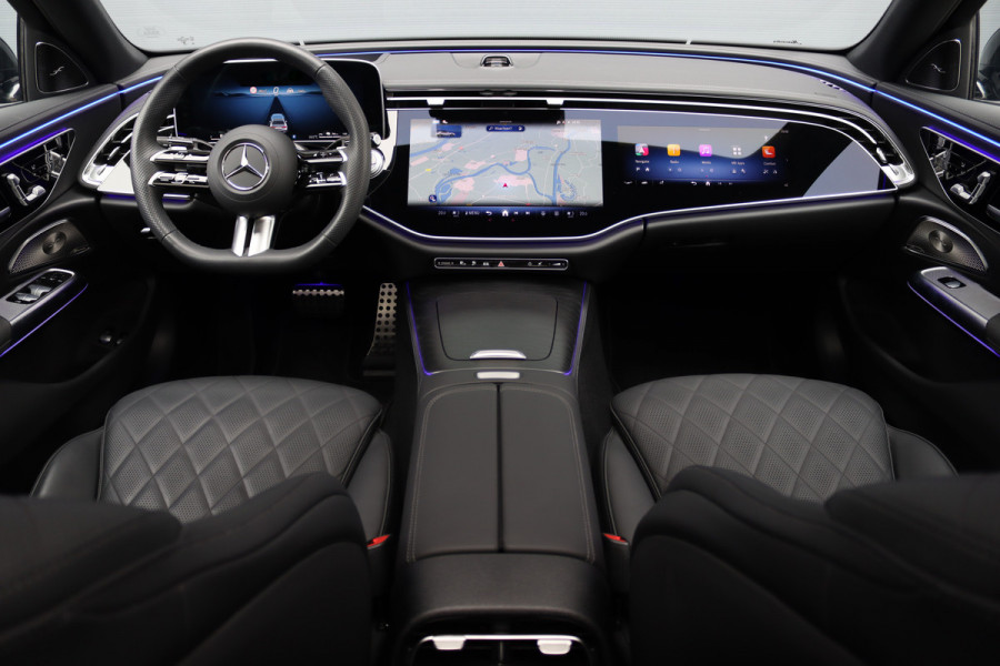 Mercedes-Benz E-Klasse 400 e 4MATIC AMG Line | Hyperscreen | Luchtvering | Achterasbesturing | Distronic+ | HUD | Massage | Burmester | Nappa Leder | Trekhaak | Vlakkenverwarming | Stoelventilatie | Soft-Close |