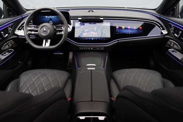 Mercedes-Benz E-Klasse 400 e 4MATIC AMG Line | Hyperscreen | Luchtvering | Achterasbesturing | Distronic+ | HUD | Massage | Burmester | Nappa Leder | Trekhaak | Vlakkenverwarming | Stoelventilatie | Soft-Close |