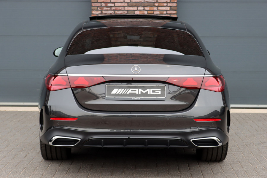 Mercedes-Benz E-Klasse 400 e 4MATIC AMG Line | Hyperscreen | Luchtvering | Achterasbesturing | Distronic+ | HUD | Massage | Burmester | Nappa Leder | Trekhaak | Vlakkenverwarming | Stoelventilatie | Soft-Close |