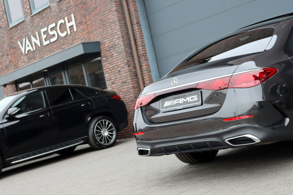 Mercedes-Benz E-Klasse 400 e 4MATIC AMG Line | Hyperscreen | Luchtvering | Achterasbesturing | Distronic+ | HUD | Massage | Burmester | Nappa Leder | Trekhaak | Vlakkenverwarming | Stoelventilatie | Soft-Close |