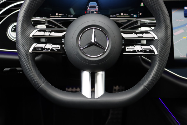 Mercedes-Benz E-Klasse 400 e 4MATIC AMG Line | Hyperscreen | Luchtvering | Achterasbesturing | Distronic+ | HUD | Massage | Burmester | Nappa Leder | Trekhaak | Vlakkenverwarming | Stoelventilatie | Soft-Close |