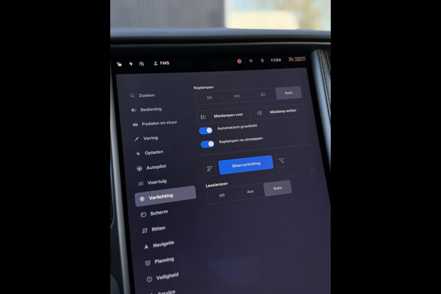 Tesla Model X 75D Base Auto Pilot Trekhaak Black Pack