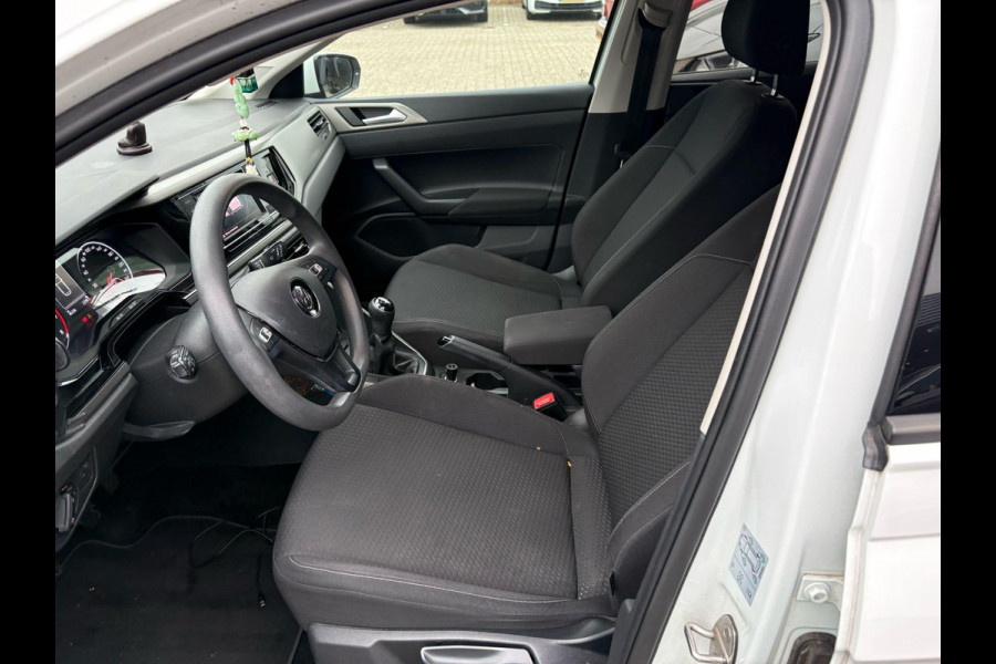 Volkswagen Polo 1.0 MPI Comfortline | Stoelverwarming | PDC | Carplay | LM Velgen